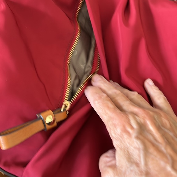 Vince Camuto cloth and leather maroon handbag snap closure inside zipper15 by 11 - Picture 3 of 10